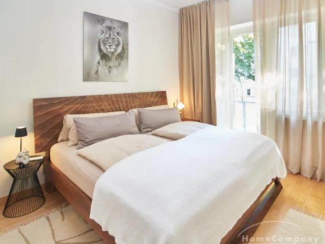 Modernly furnished apartment in a quiet, prime location – only 12 minutes from Hamburg's Außen