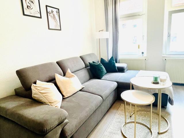 Modernly furnished apartment with balcony near the city center, Erfurt Amsterdam Apartments for Rent