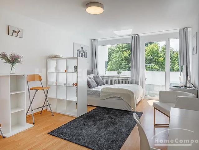 Modernly furnished apartment. 3st floor with lift