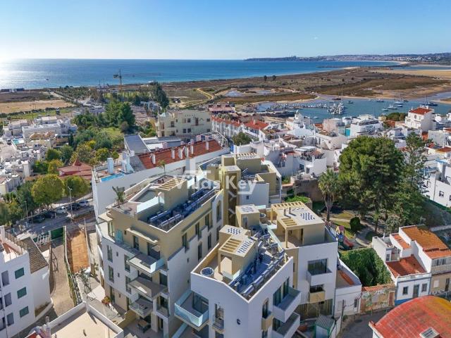 Moderno Apartamento no centro de Alvor 136m² Alvor