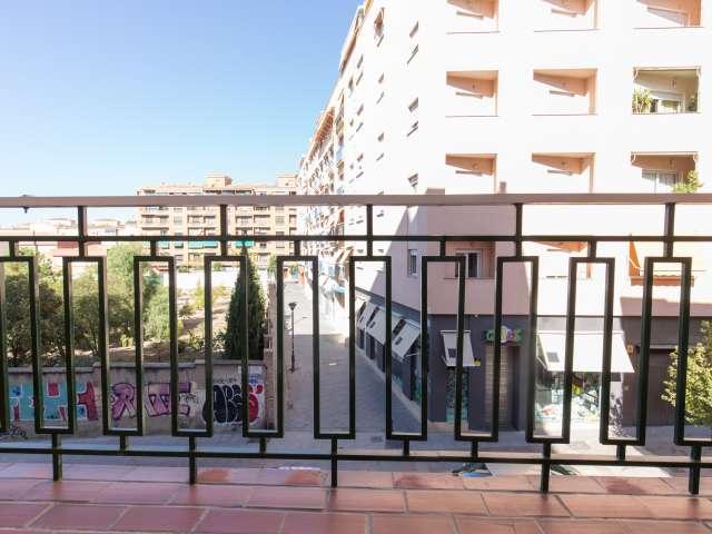 Moderno apartamento de 2 dormitorios en alquiler en el centro de la ciudad de Granada