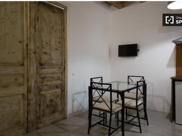 Moderno apartamento de 2 dormitorios en alquiler en el Eixample Dreta, Barcelona
