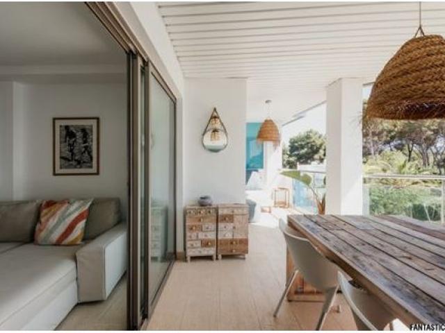 Moderno apartamento de 3 dormitorios en Santa Eulària, Ibiza. ZFWA T88