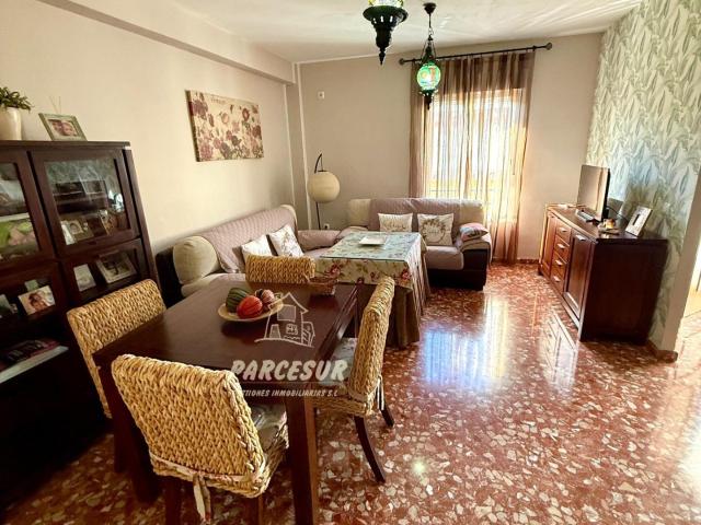 Moderno Apartamento en Villafranca de Córdoba con Azotea y Piscina