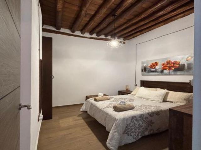 ¡Moderno Apartamento Reformado en el Corazón de Granada! ?