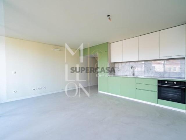 Moderno apartamento T1, situado no 2º Andar, no coração de Vila do Conde