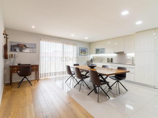 Moderno Apartamento T2 na Sé em Braga Mobilado e equipado pronto a habitar!