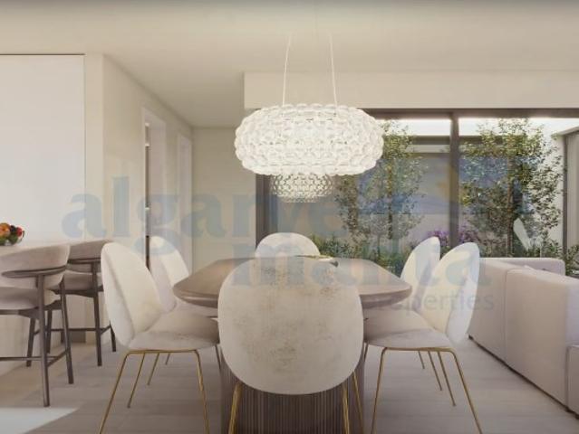 Moderno Apartamento T2 com Terraço, Piscina e Garagem em Cabanas de Tavira Algarve