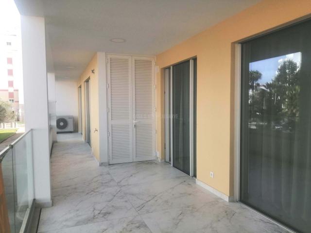 Moderno Apartamento T3+1 Duplex para venda em Lagos – Investimento Novo no Algarve