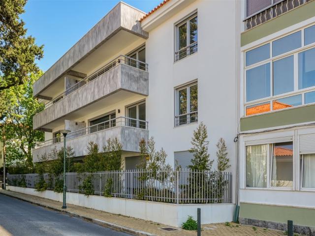 Moderno Apartamento T3+1 no Centro de Carcavelos. 207m² Carcavelos e Parede