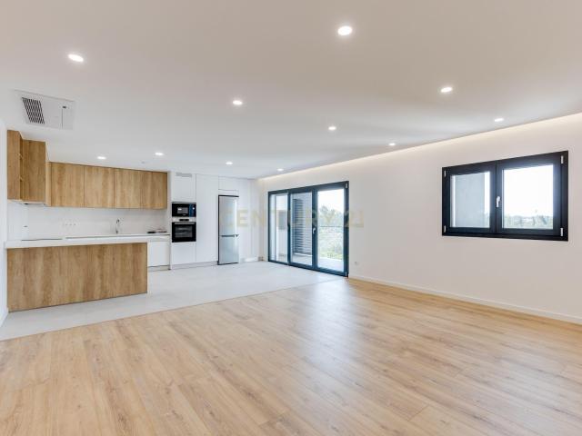Moderno Apartamento T3 em Pombal, Leiria com Vista Deslumbrante