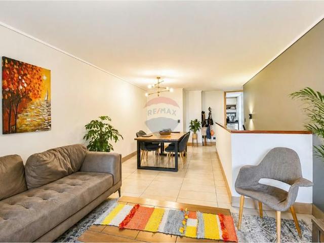 Moderno dúplex vitacura | 3 dorm + patio | 3 dormitorios por 13700.00 en Vitacura