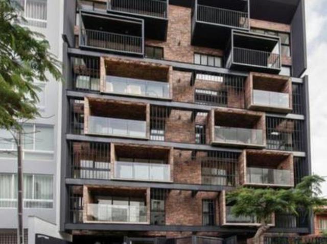 Moderno departamento de 103 m² con 2 dormitorios en venta en Armendariz