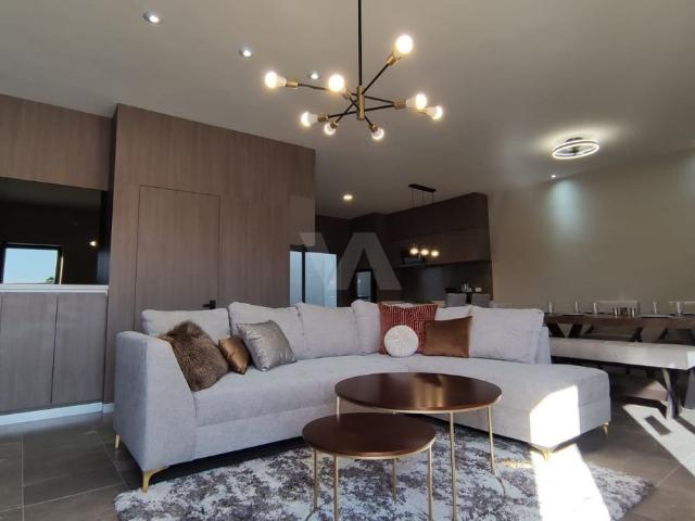 Moderno departamento ejecutivo en privada al norte de la ciudad