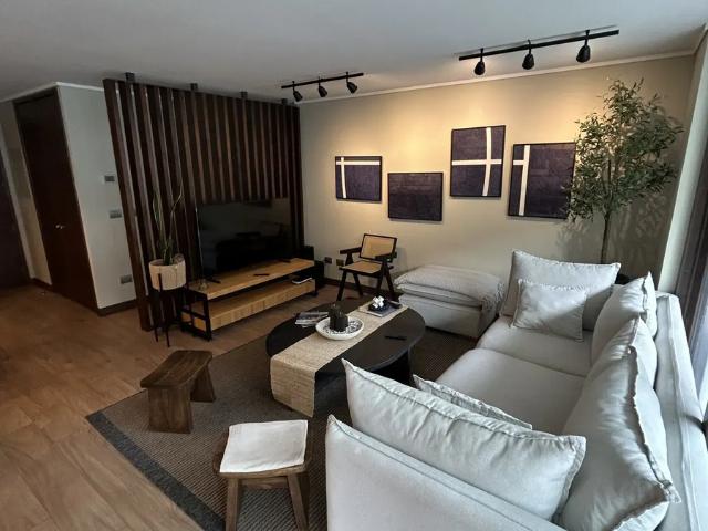 Moderno depto. 2d+2b+1e amplia terraza las condes
