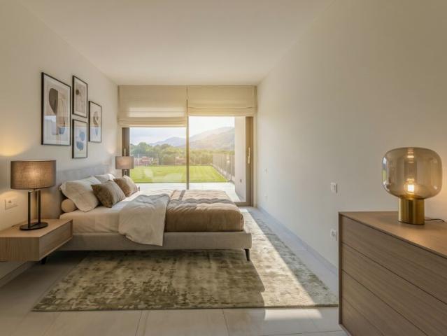 MODERNO E AMPIO 2.5 CON GIARDINO PRIVATO A PONTE CAPRIASCA