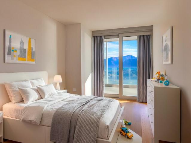 MODERNO E AMPIO 4.5 LOCALI CON TERRAZZA VISTA LAGO A VERNATE