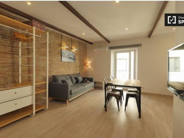 Moderno estudio en alquiler en El Raval, Barcelona