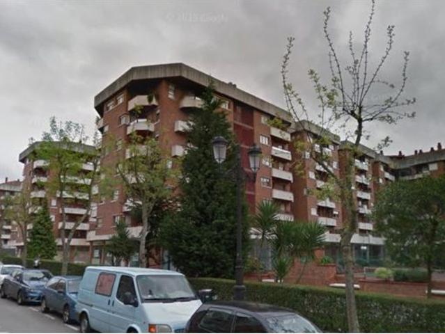 Moderno Loft en Construcción en Los Prados, Oviedo Ideal para Inversores