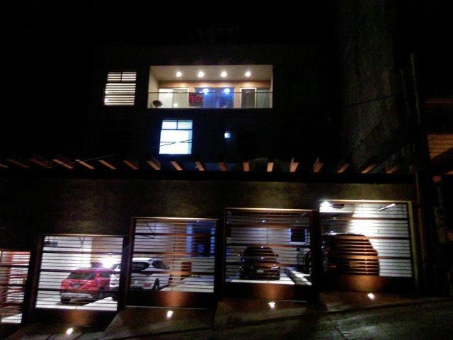 MODERNO PENTHOUSE