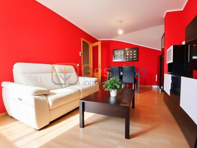 MODERNO PISO EN ESPIRDO SEGOVIA CON TRES HABITACIONES, TRES TERRAZAS, 2 BAÑOS, GARAJE Y TRASTERO