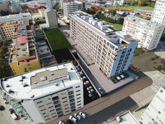 A Sua Piscina Privativa Sobre Braga | Cobertura T3 Premium com Terraço de 60,5 m²