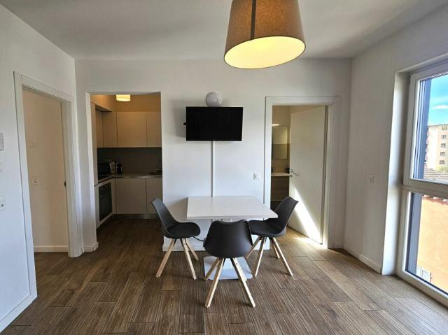 Moderno 2.5 locali con balcone GPM Global Property Management SA