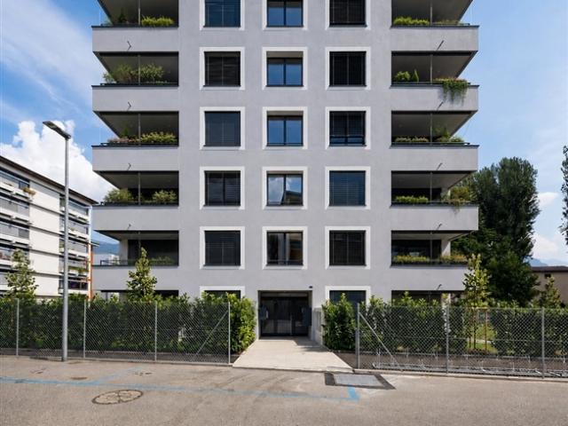 Moderno 2.5 locali con giardino in zona centrale a Massagno