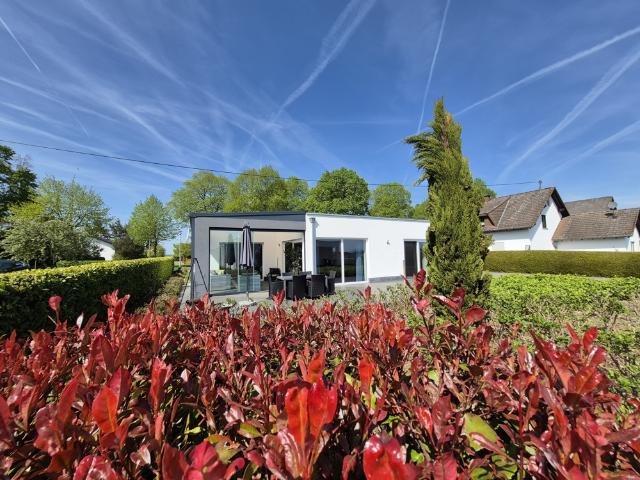 Modernste Technik und Energieeffizienz! Rollstuhlgeeigneter Bungalow in Traumlage!