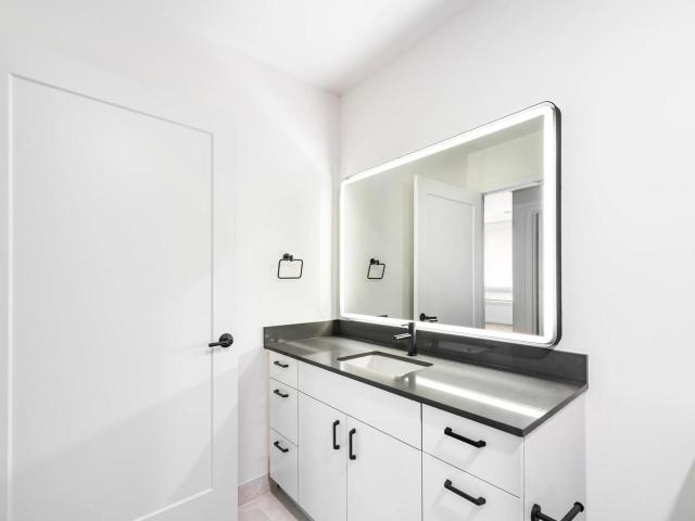 Modera Bridle Trails 1 Bedroom Apartment for Rent at 13033 Ne 70th Pl, Bellevue, WA 98033 Bridle Trails
