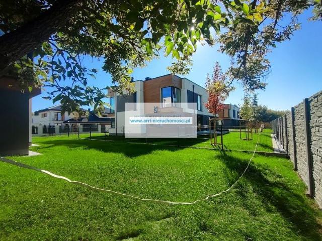 Modna 168,80 m², Łazy