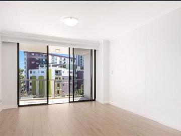 MODREN TWO BEDROOM TWO BATHROOM APARTMENT FOR LEASE