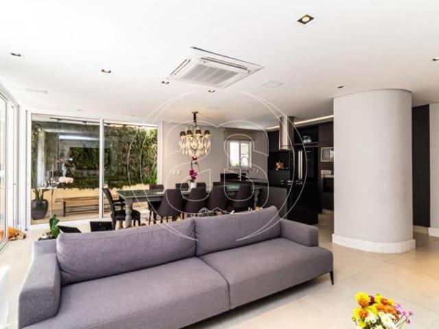 MOEMA! CASA EM CONDOMÍNIO FECHADO! PROXIMO AO PARQUE IBIRAPUERA