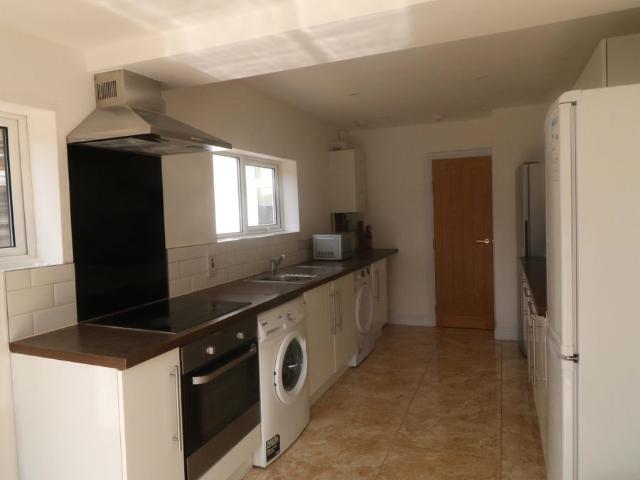 Moffat Road, Thornton Heath CR7, 3 bed terraced house to rent, £2,200 pcm | PrimeLocation