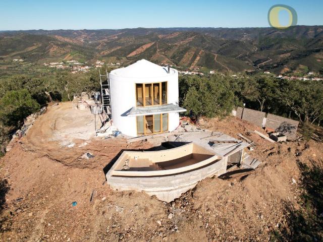 MOINHO com piscina e vista fantástica sobre a Serra do Calde. 120m² Salir