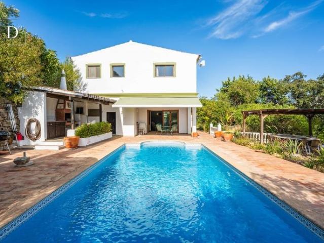 Moiradia tradicional T3 com piscina perto de Estoi e São Bra. 182m² Conceição e Estói