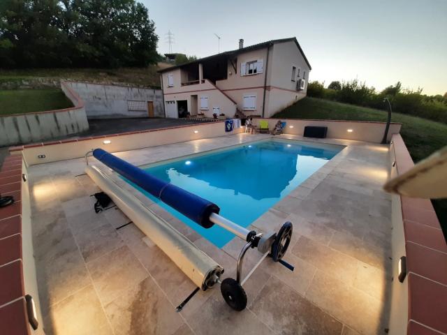 Moissac Maison récente de 5 chambres avec piscine et jardin 176m² Moissac