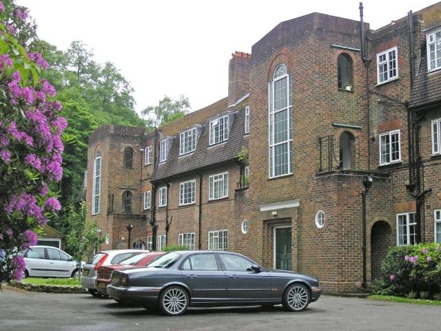 Molyneux Park Road, Tunbridge Wells, Kent TN4, 2 bed flat to rent, £1,500 pcm | PrimeLocation