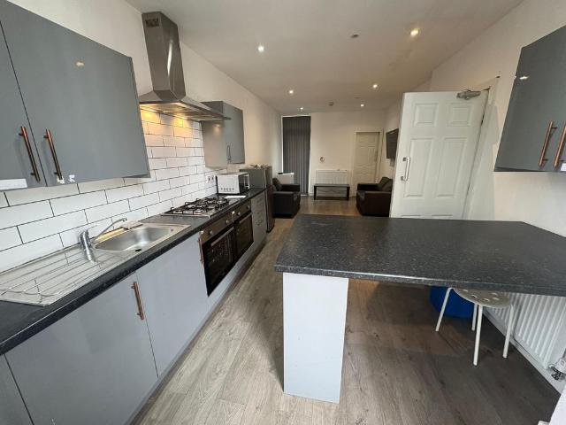 Molyneux Road, L6 1 bed house to rent £450 pcm £104 pw