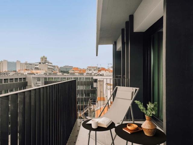 Moledo 3 bedrooms and balcony in Santo Antonio