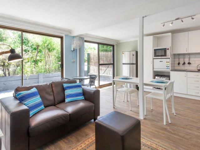 MOLENDINAR 1 BEDROOM RETREAT *furnished