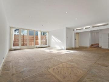 MOLENSTRAAT, CENTRUM, GESTOFFEERD, € 2.350, EXCL. G/W/E