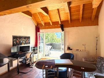 MOLESON | WOHNUNG 3,5 Stil Doppelhaus