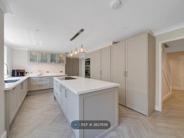 Molesey Park Road, East Molesey KT8, 4 bed detached house to rent, £4,950 pcm | PrimeLocation