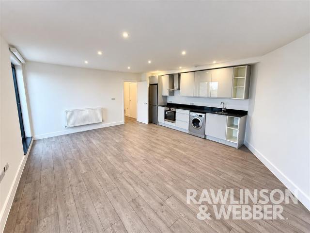 Molesey Road, West Molesey KT8, 2 bed flat to rent, £1,895 pcm | PrimeLocation