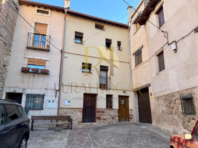 MOLINA DE ARAGÓN: ¡Casa rehabilitada de 4 plantas en el casco histórico!