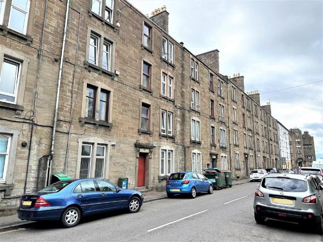 Molison Street, Dundee, DD4 1 bed flat to rent £600 pcm £138 pw