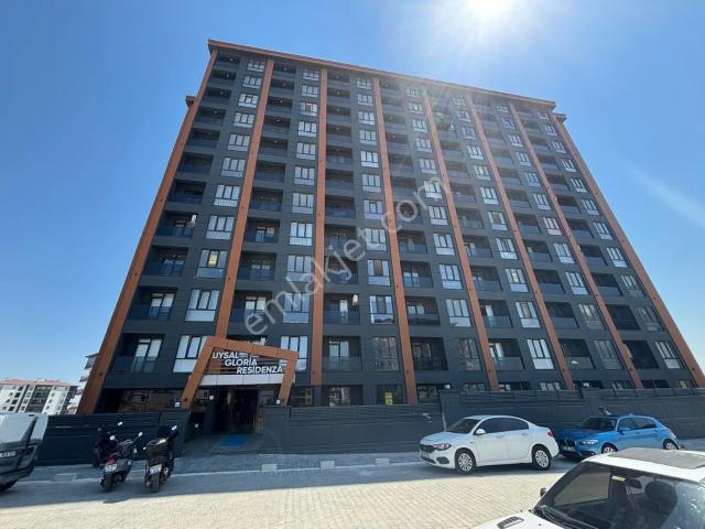 Molla Team'den Uysal Gloria'da 1+1 Kiralık Havuzlu Lüks Daire