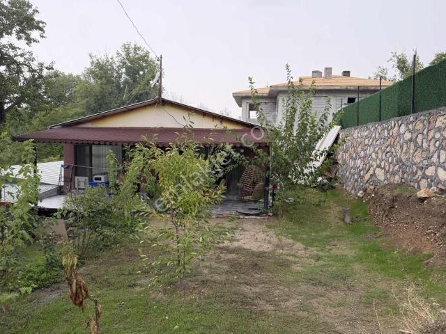 Mollakasımda Çalık Hast Aşağısında Satılık Müstakil Ev