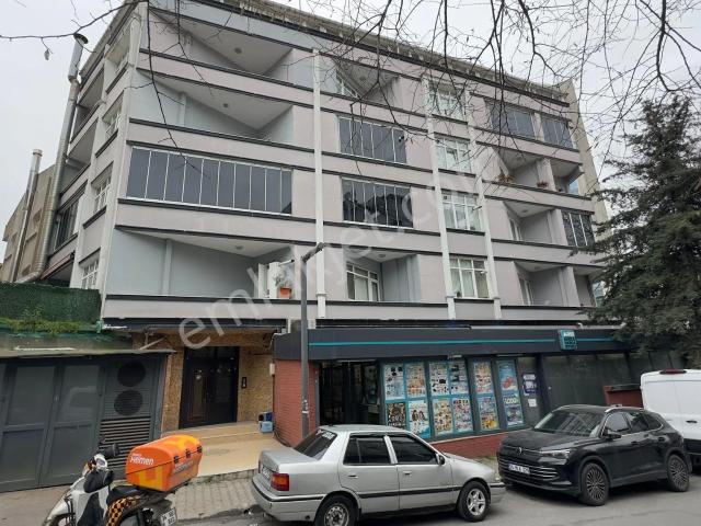Mollateam Bayrampaşa Foruma 5 Dk Metroya Yürüme Mesafesinde 2+1 Geniş Kiralık Daire